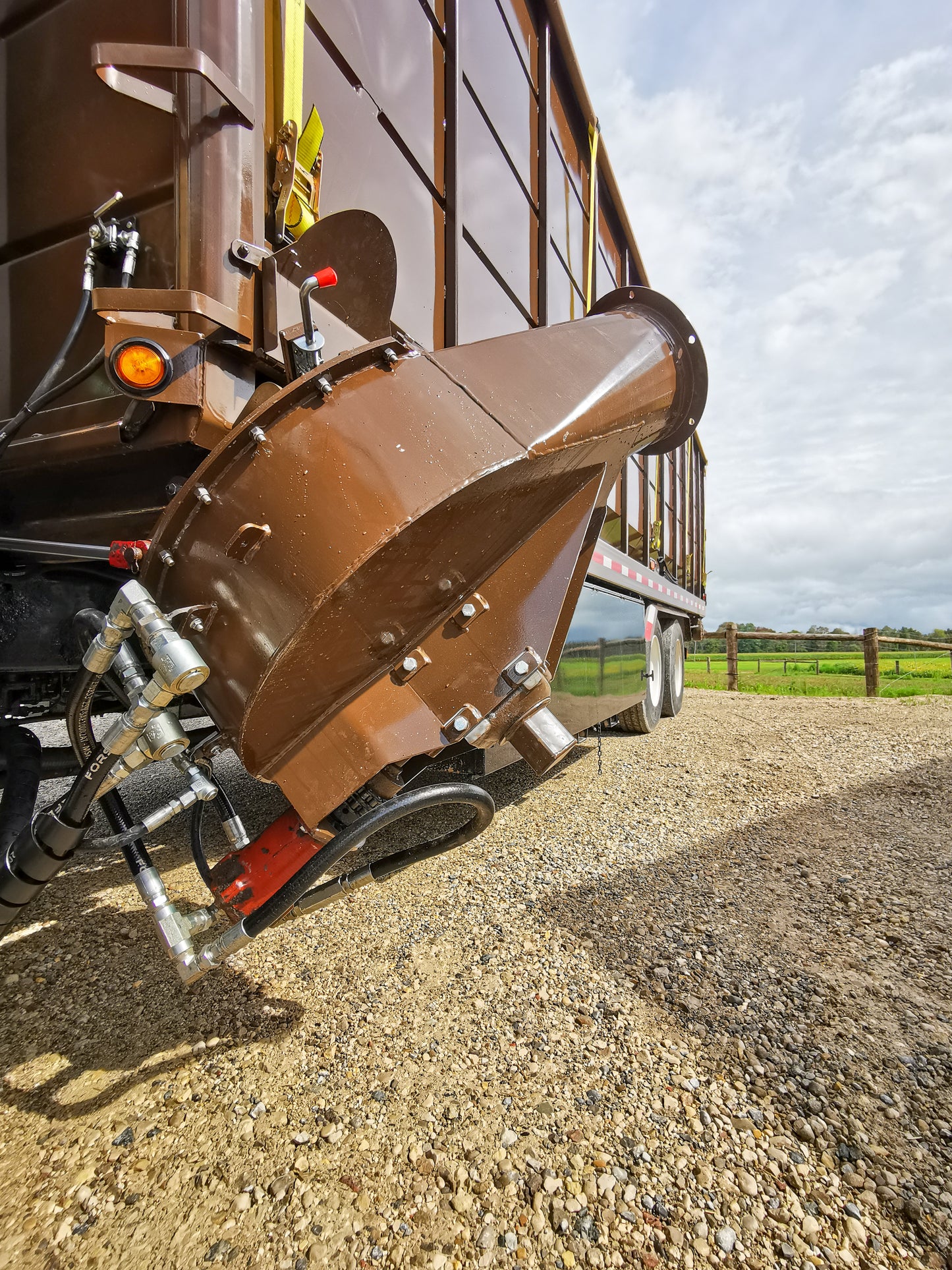 Truck Mounted Wood Chip Container and Blower